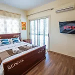 Beachfront Larnaka Dhekelia With Pool *