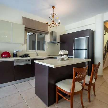 Beachfront Larnaka Dhekelia With Pool * Pyla