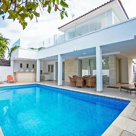 Вилла Beachfront Larnaka Dhekelia With Pool Пила