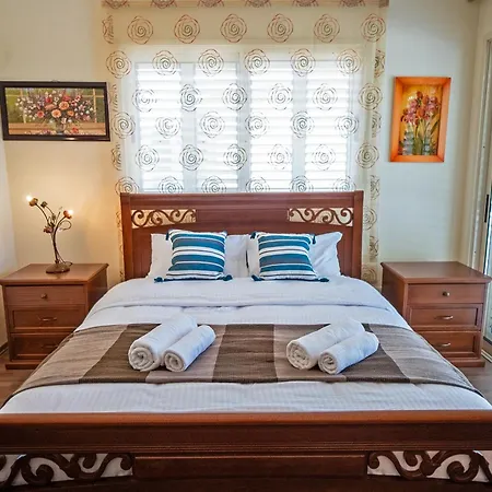 Beachfront Larnaka Dhekelia With Pool 빌라 *