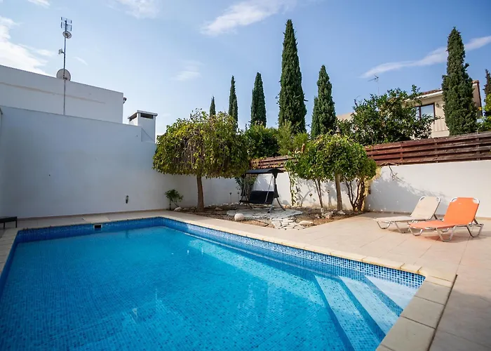 Beachfront Larnaka Dhekelia With Pool Вилла Пила